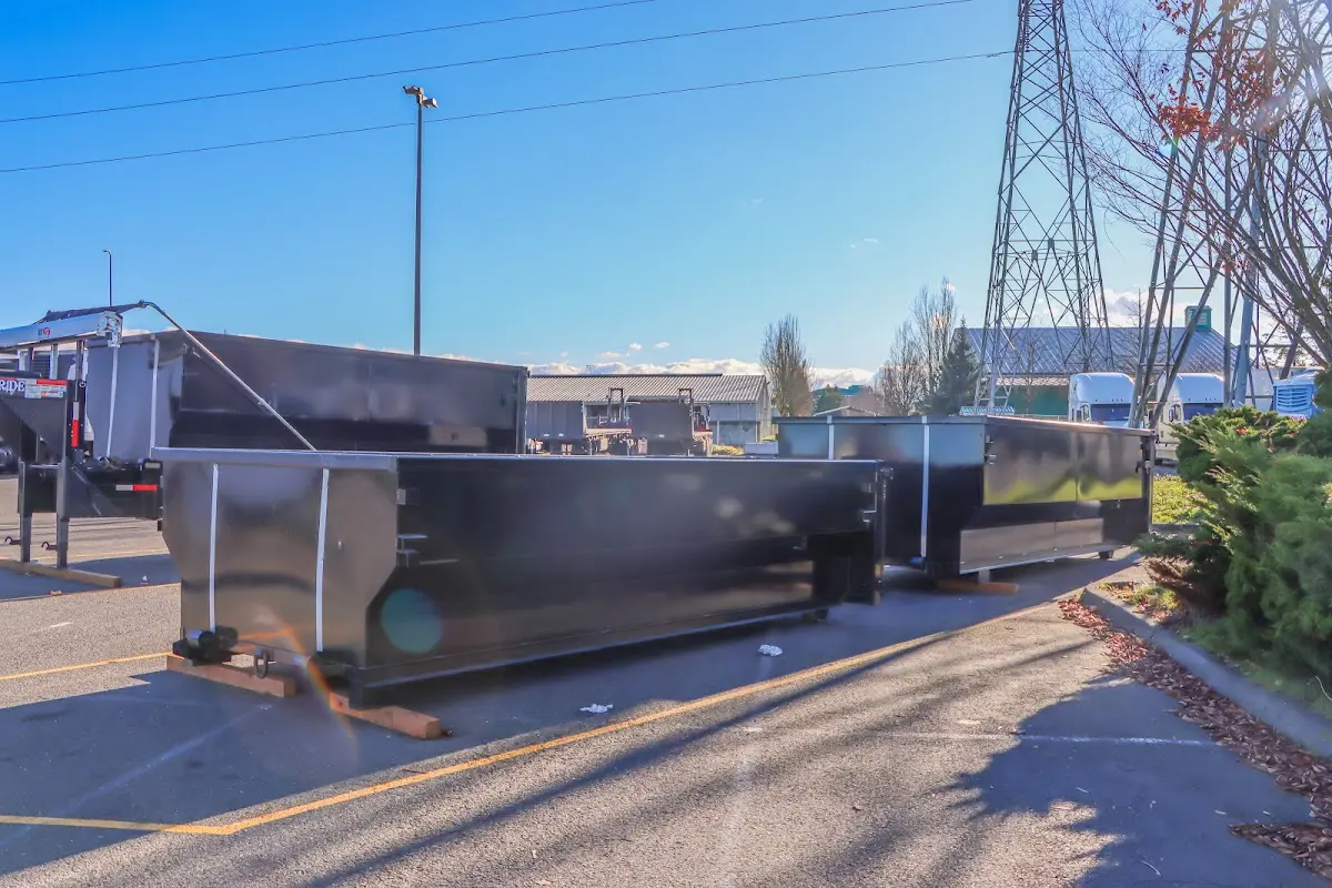 Professional dumpster rental and junk removal service in Davenport